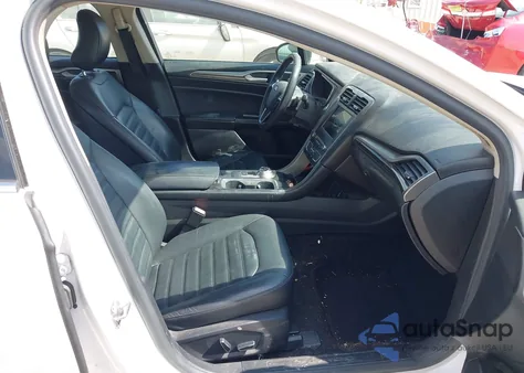 2017 Ford Fusion Se z USA, uszkodzony, nr VIN 3FA6P0HD4HR245401